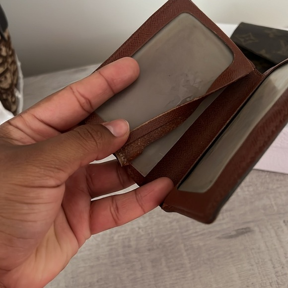 LV Wallets - Picture 4 of 14